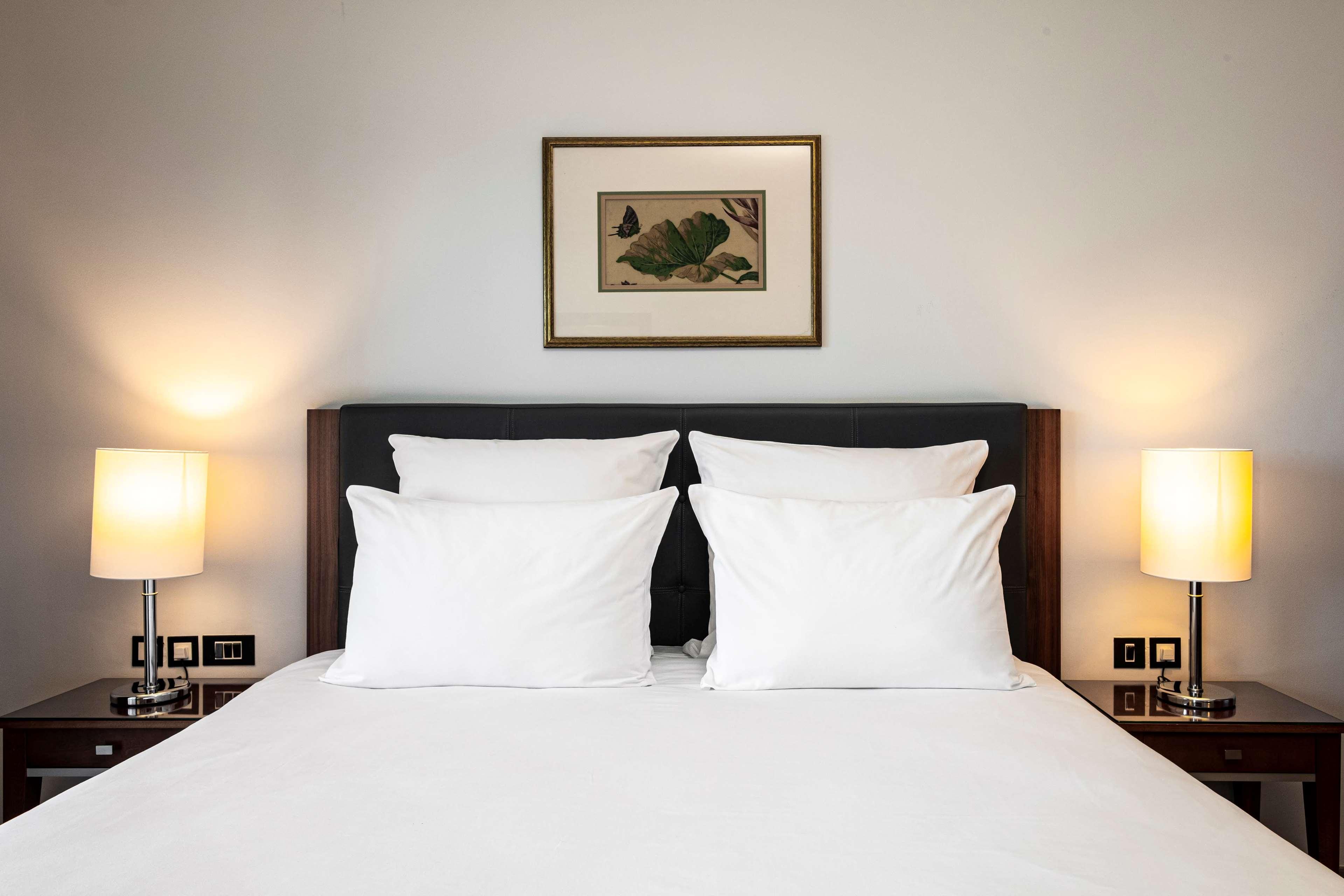 Radisson Blu Resort, Malta St. Julian'S Exterior foto A bed with two pillows