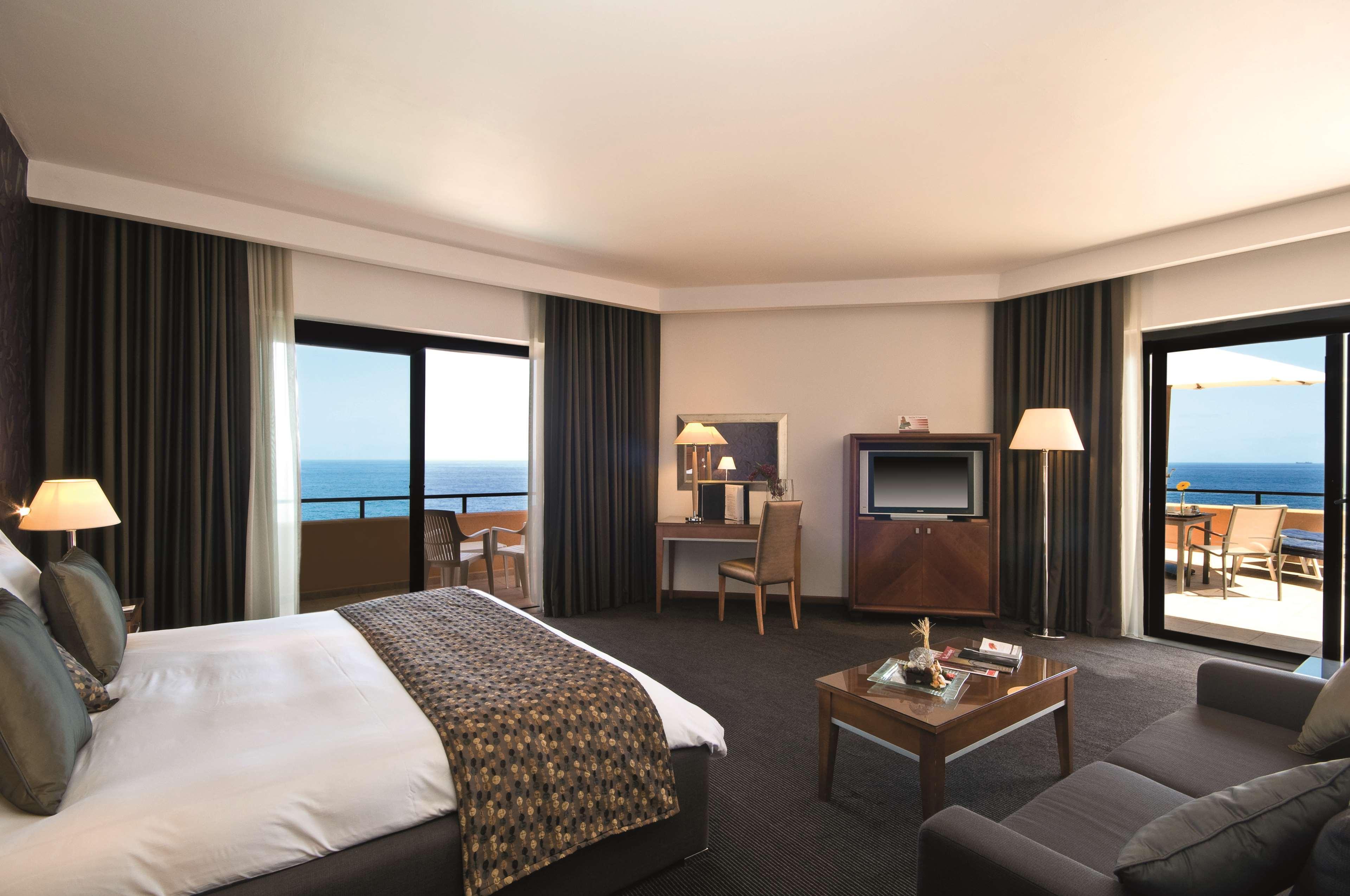 Radisson Blu Resort, Malta St. Julian'S Exterior foto Suite