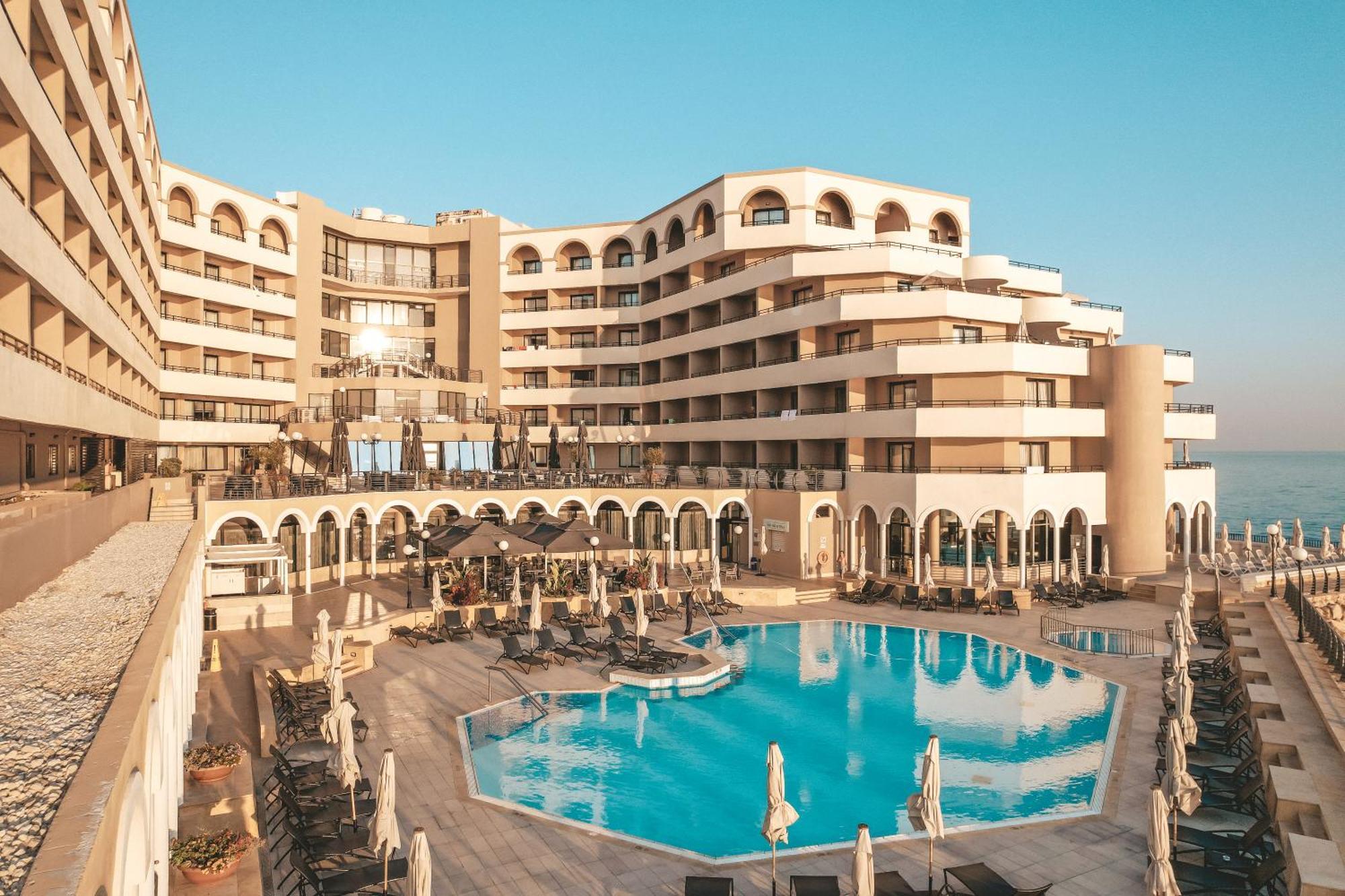 Radisson Blu Resort, Malta St. Julian'S Exterior foto The Royal