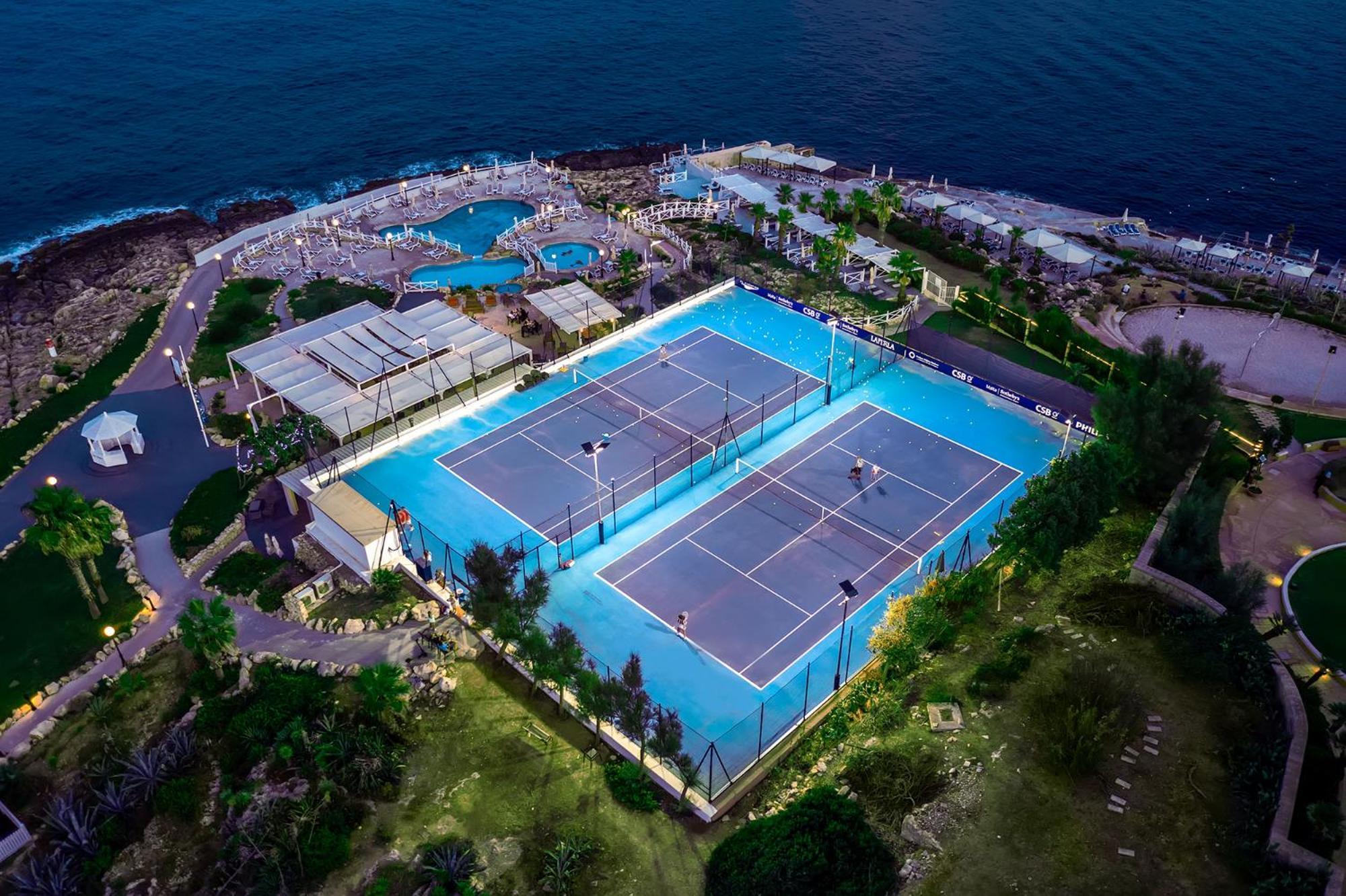 Radisson Blu Resort, Malta St. Julian'S Exterior foto Tennis Club