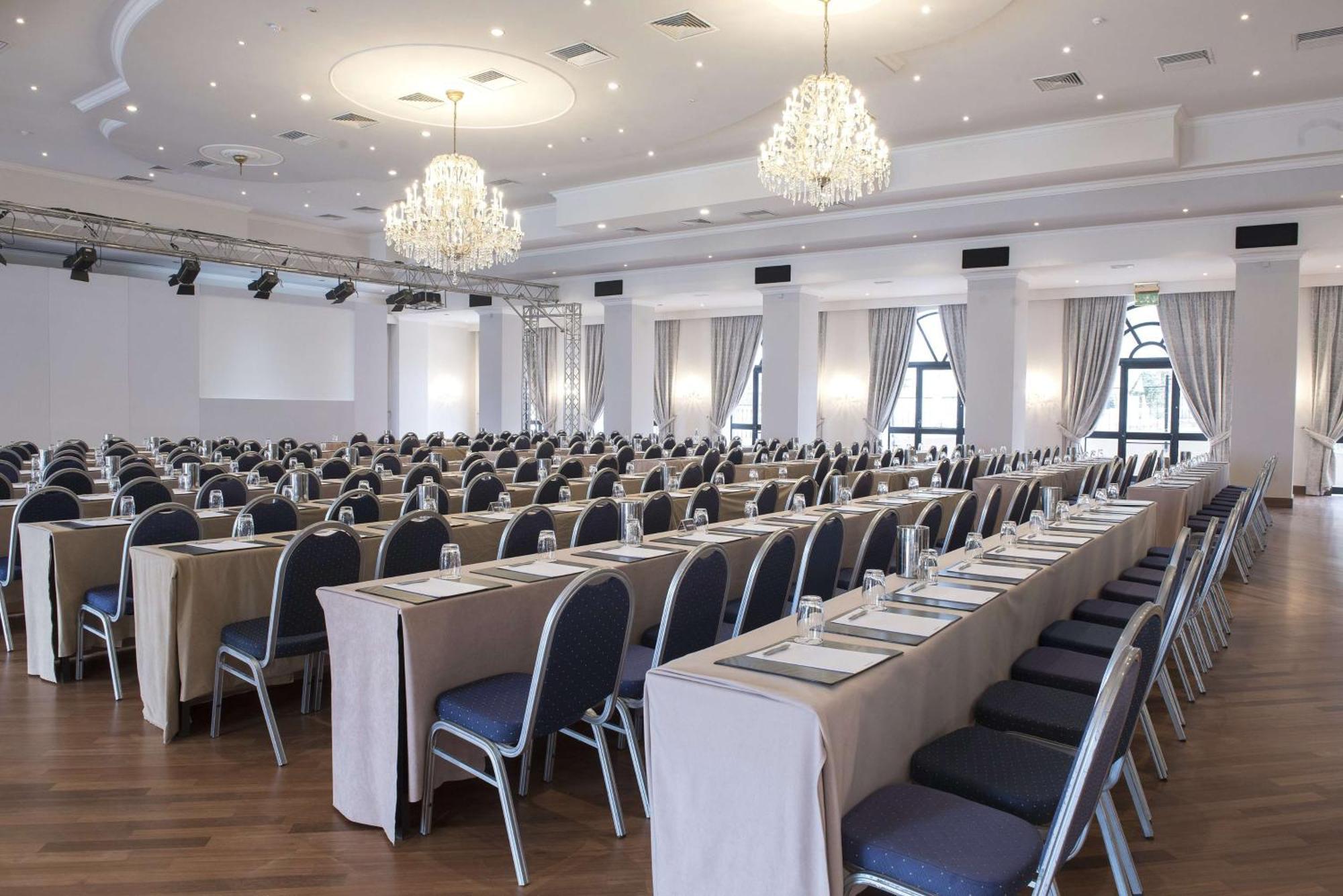 Radisson Blu Resort, Malta St. Julian'S Exterior foto The main conference hall