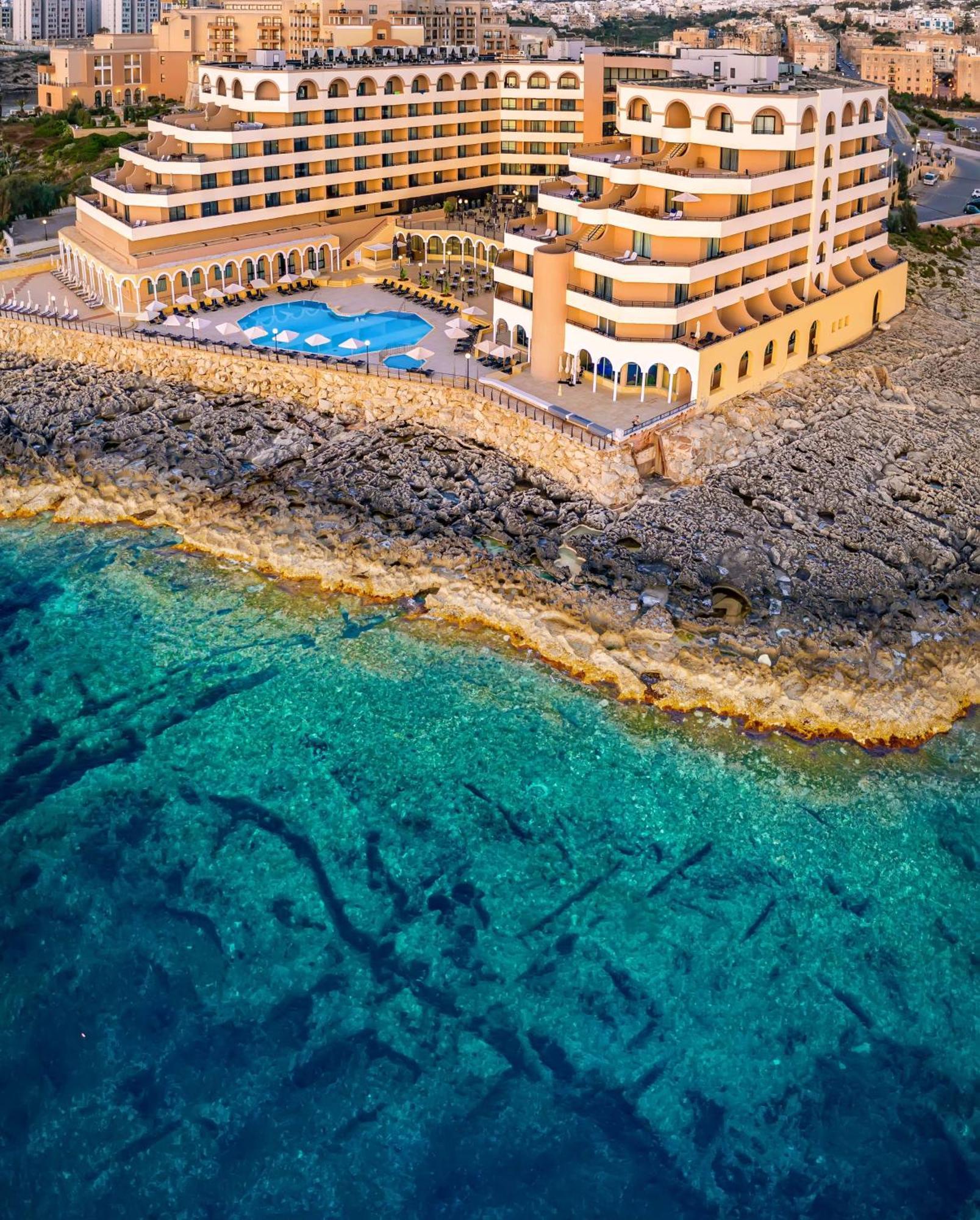 Radisson Blu Resort, Malta St. Julian'S Exterior foto The Bay of the Blue Grotto