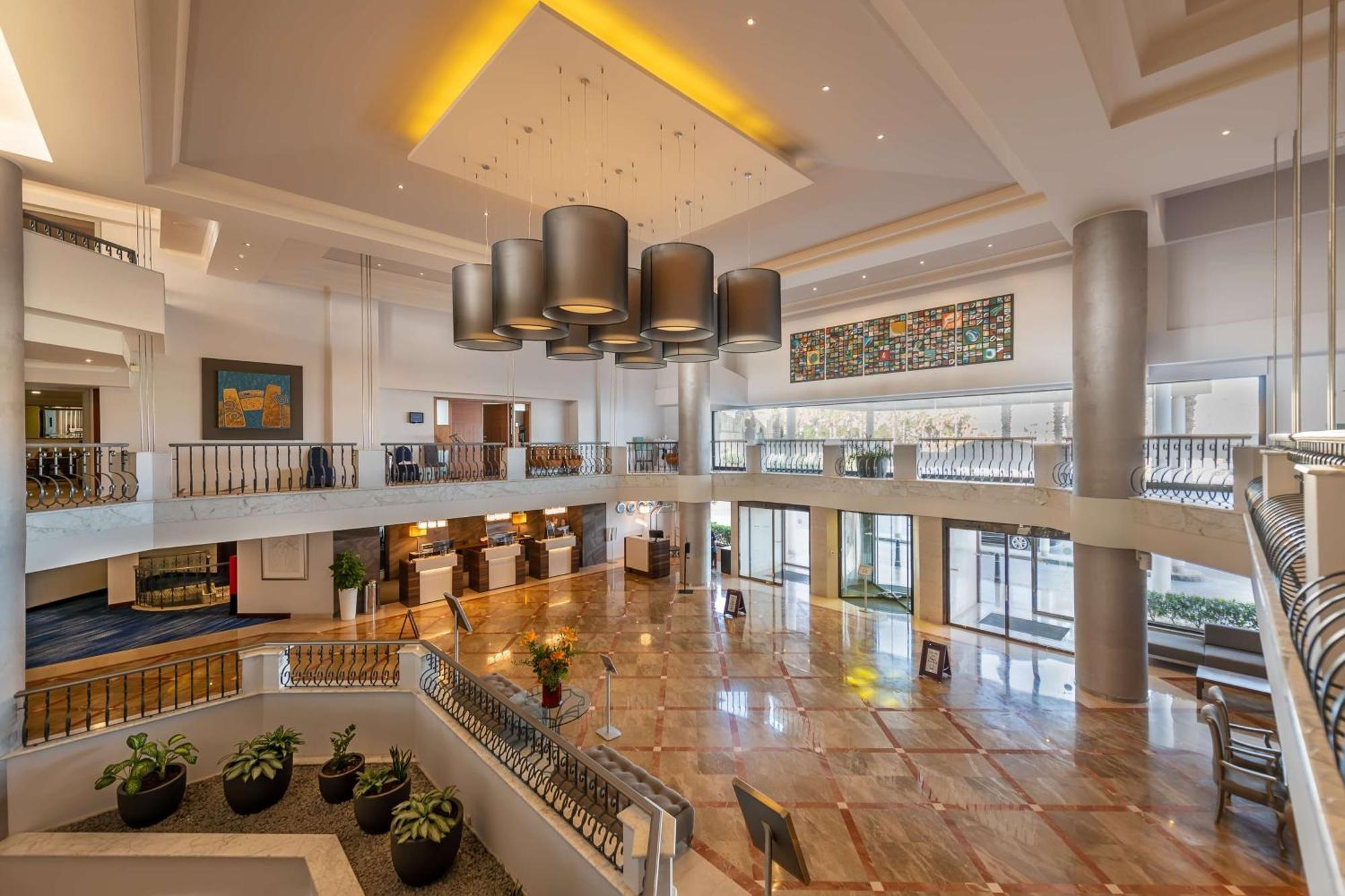 Radisson Blu Resort, Malta St. Julian'S Exterior foto The lobby of the hotel