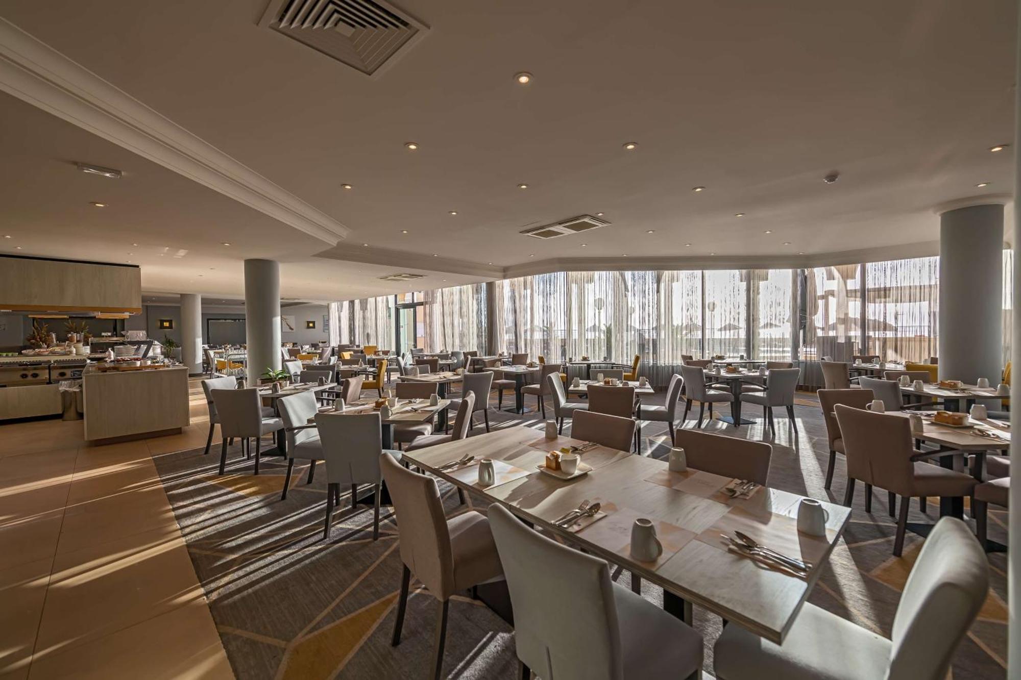 Radisson Blu Resort, Malta St. Julian'S Exterior foto The restaurant